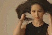 刘亦菲爆料章子怡视频,背后故事引热议